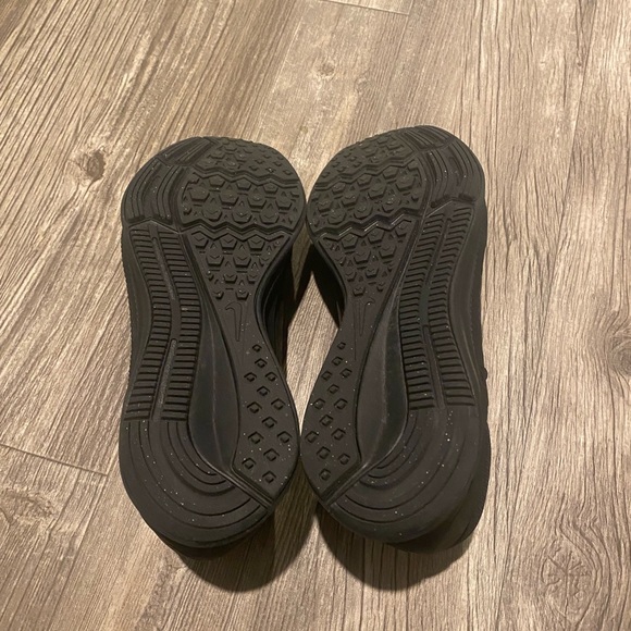 Nike Running Shoe - Picture 5 of 5